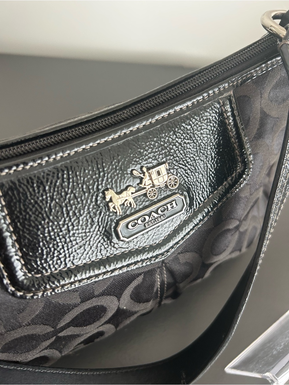 Coach SOHO Black Signature Shoulder Bag Pochette baguette Y2K silver hardware - Picture 6 of 11